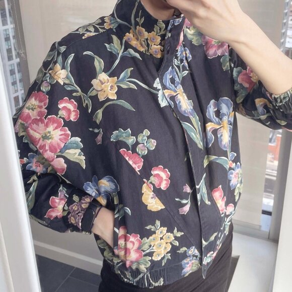 Vintage 90s Floral Cotton Jacket: High-Neck Acid Wash Bomber - Picture 4 of 9